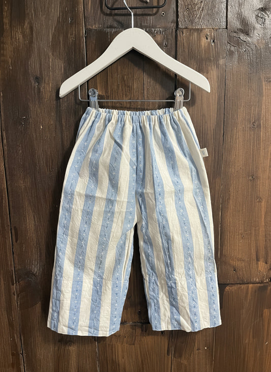 Thick blue striped