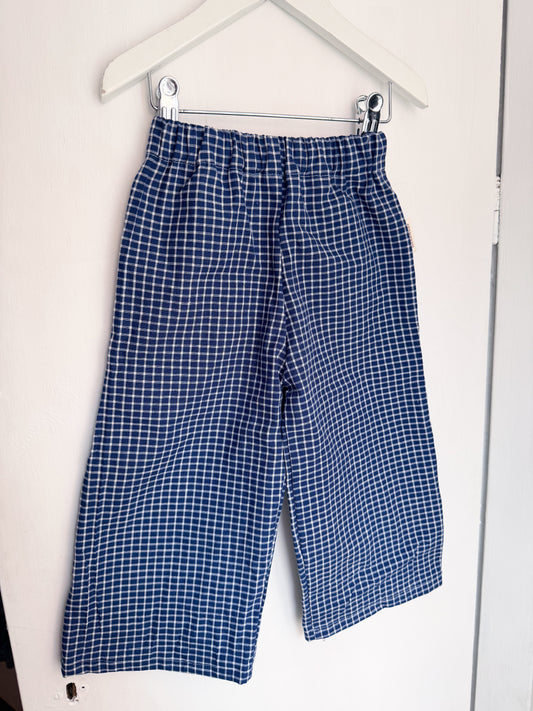 Dark blue checkered