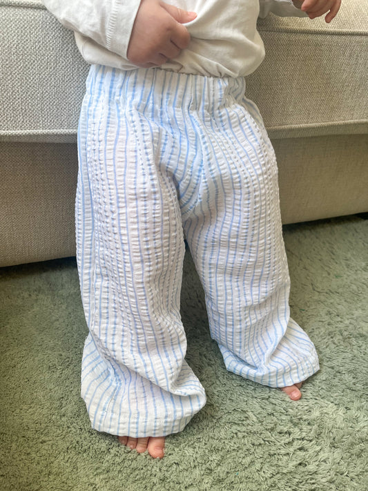 Blue striped bäckebölja