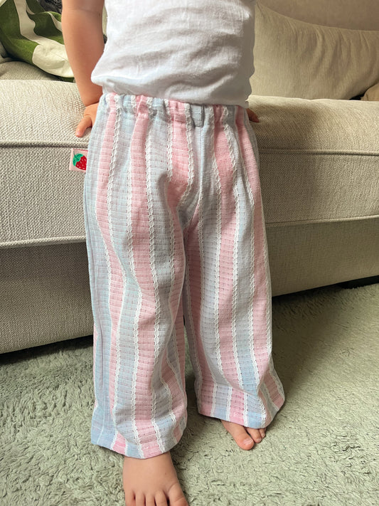 Airy pastel pants