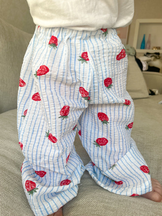 Striped w strawberries