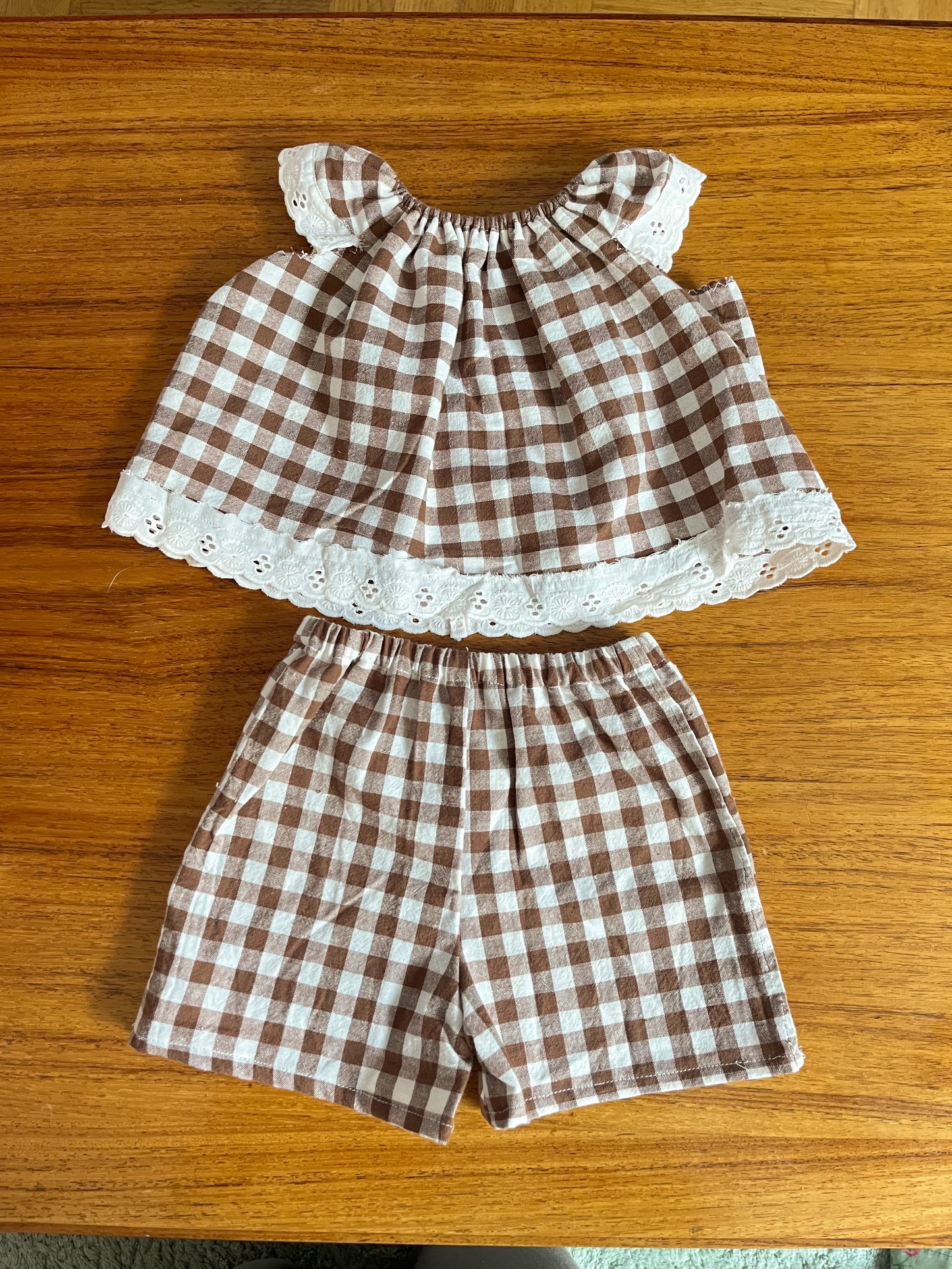 Brown set