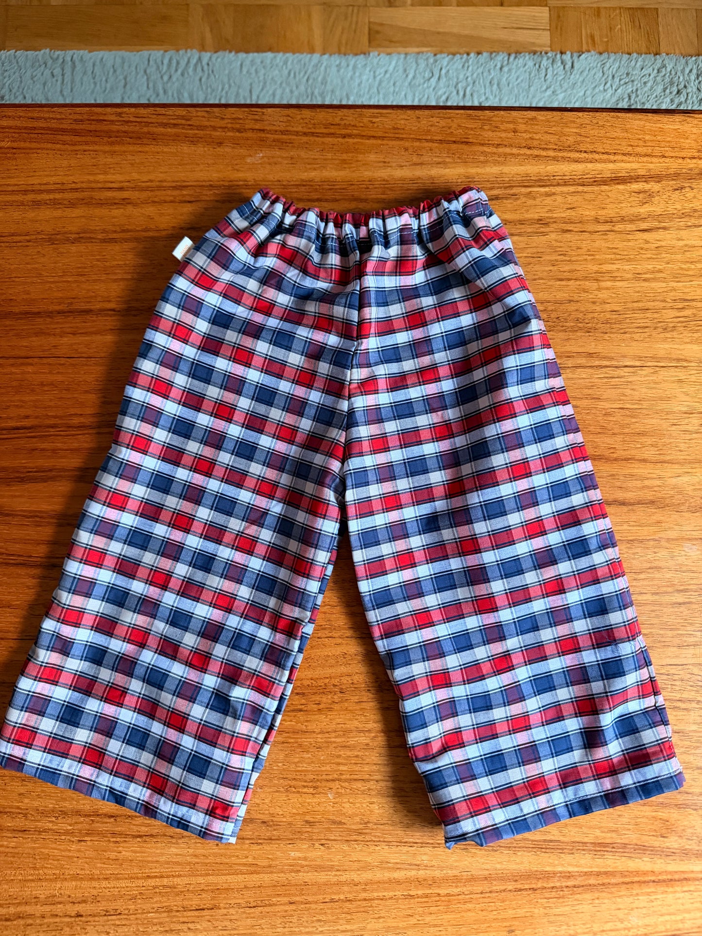Blue/red pants