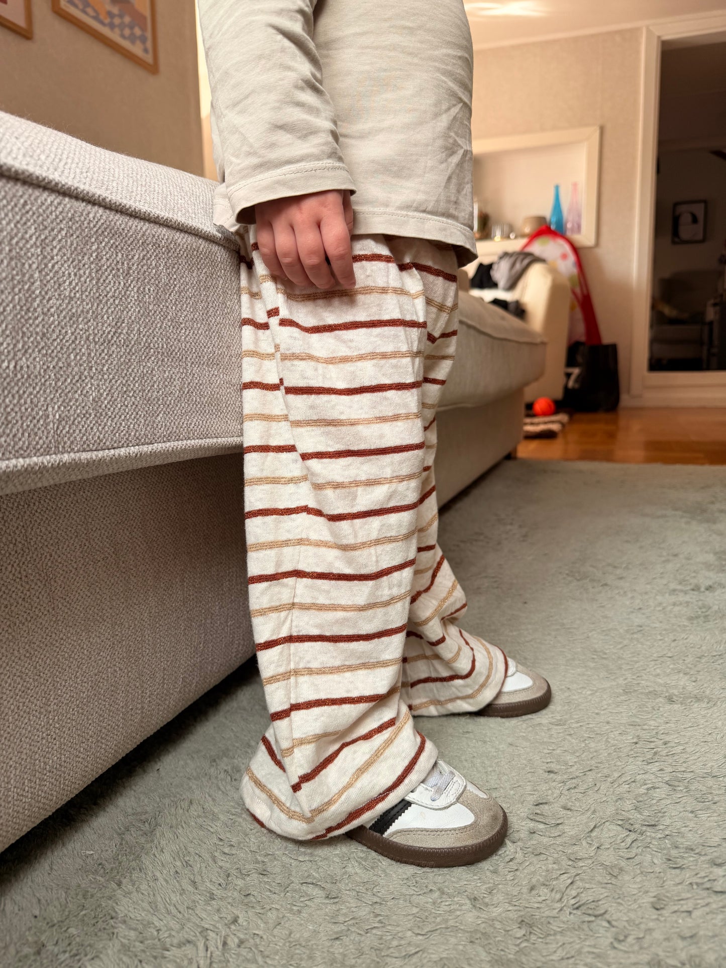 Knitted striped