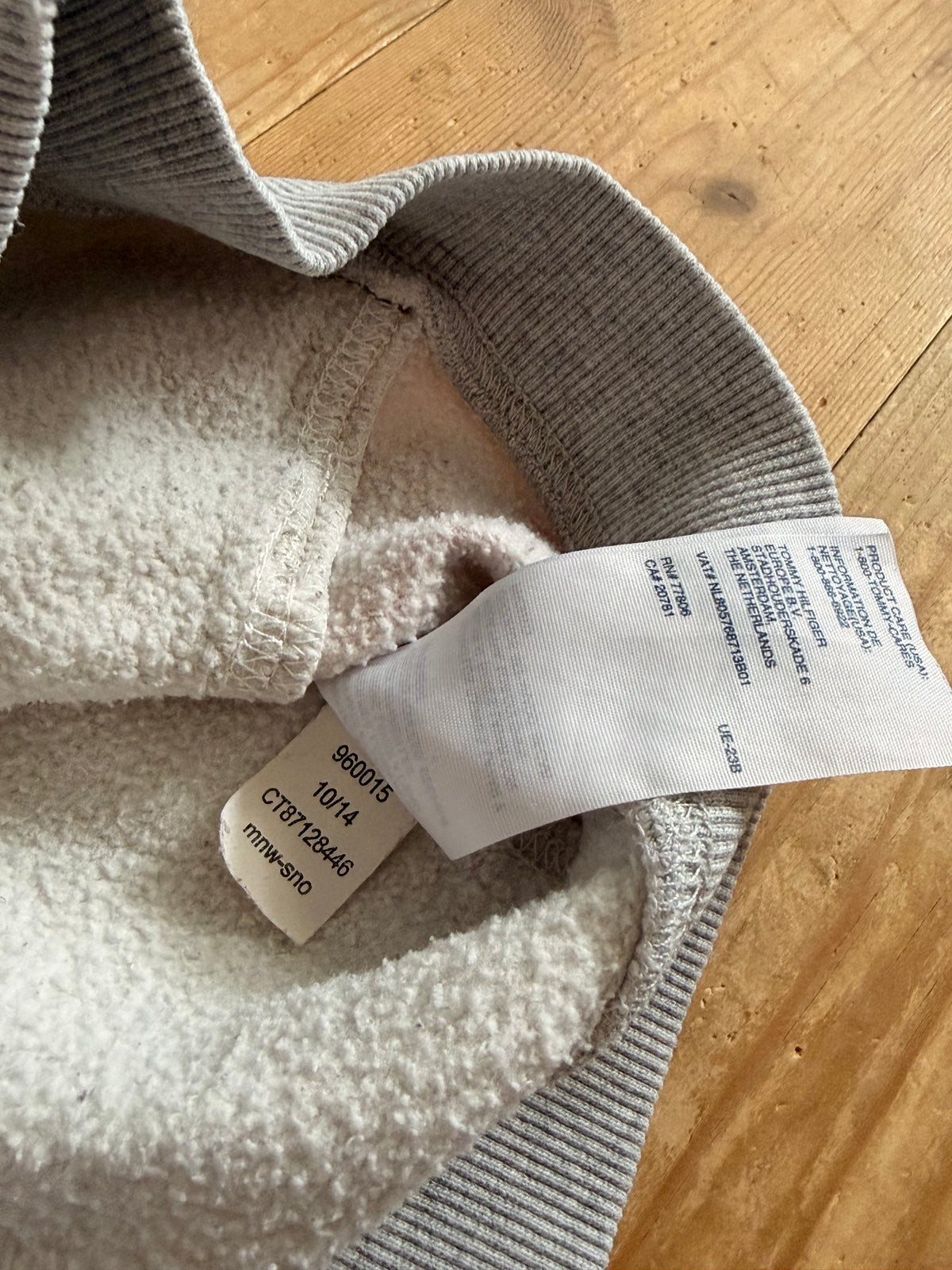 Tommy Hilfiger sweater
